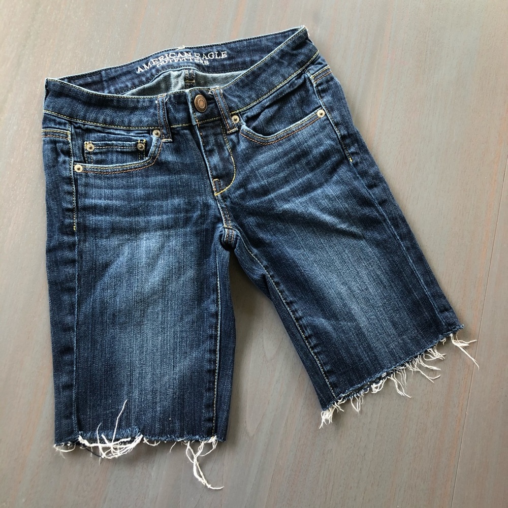 American Eagle Bermuda Cut Off Jean Shorts 0